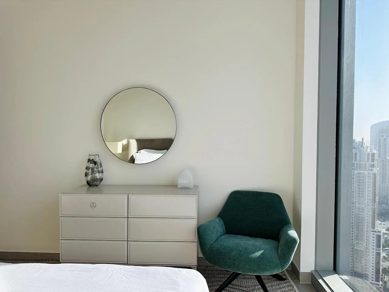 Homelike Charm High-End Furnished And Luxurious Dubai Lejlighed