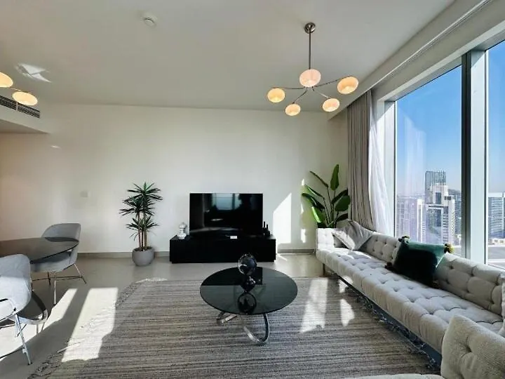 Homelike Charm High-End Furnished And Luxurious Dubai 0*,  Forenede Arabiske Emirater