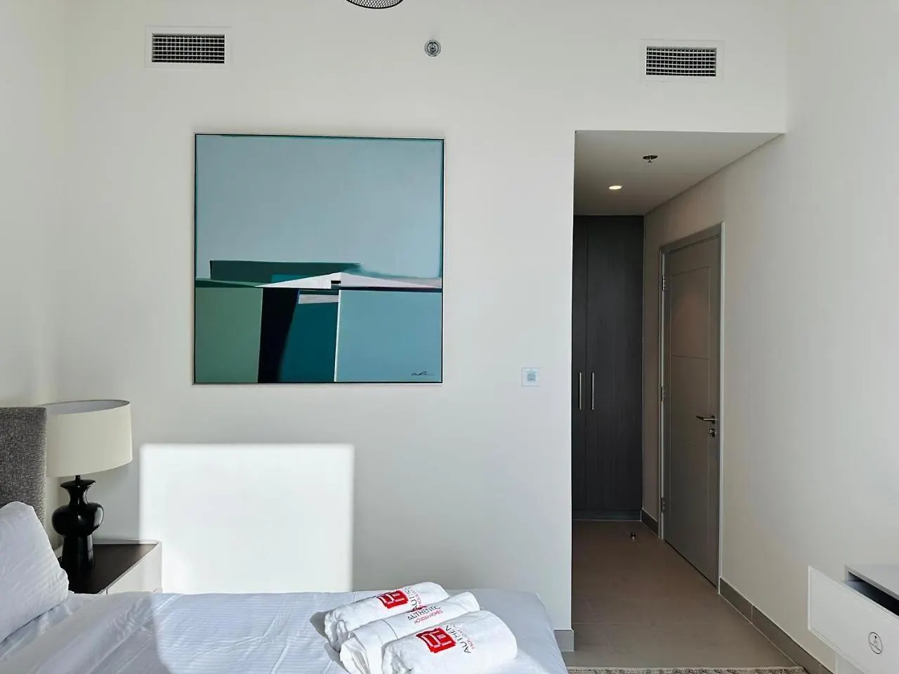 Homelike Charm High-End Furnished And Luxurious Dubai 0*,